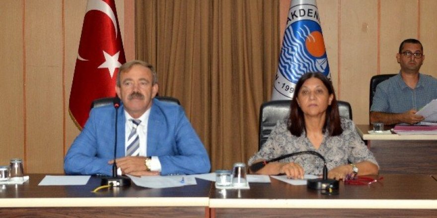 Akdeniz Belediyesi 2017 yılı bütçesi mecliste görüşülmeye başlandı