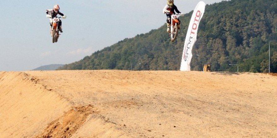 Türkiye Motokros 5. Ayak yarışları hafta sonu Düzce’de yapılacak