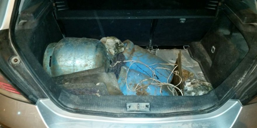 Adana polisi bomba yüklü araçlarla saldırıyı önledi