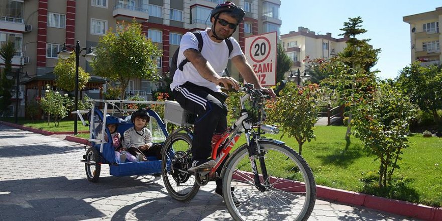 Çocuğuyla vakit geçirmek için tasarladı