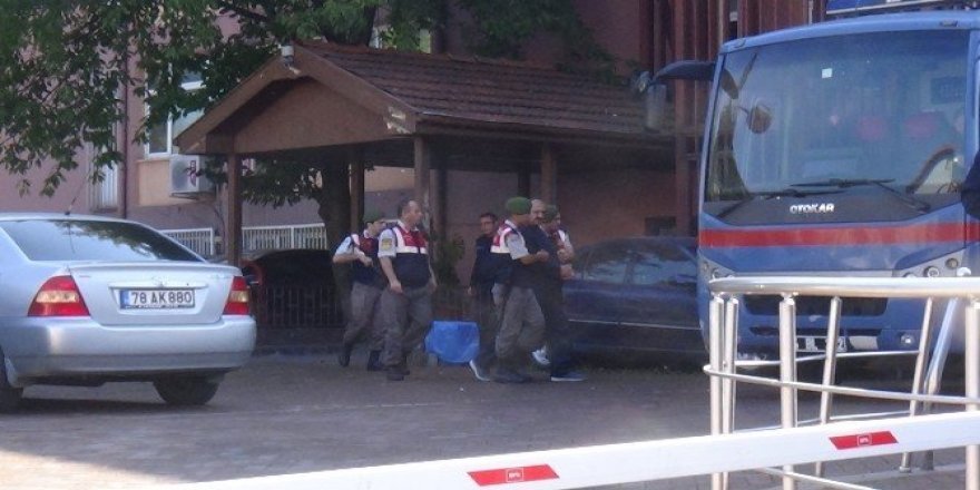 Bartın’da FETÖ şüphelilerinin yargılanması başladı
