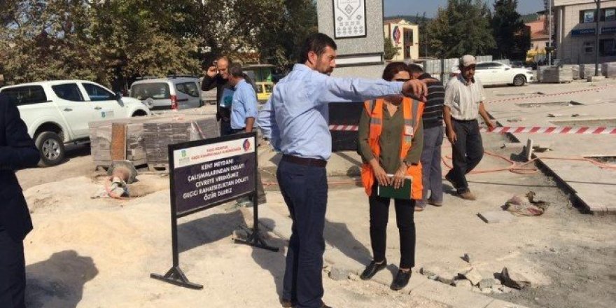 Sındırgı’ya hizmet yağmuru