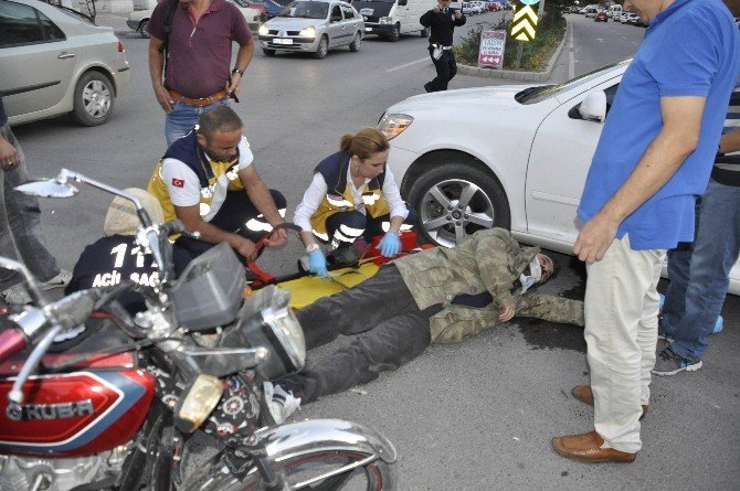 Motosikletle otomobil çarpıştı: 1 yaralı