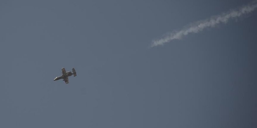 Irak'ta koalisyon uçakları 'yanlışlıkla' 20 kişiyi vurdu