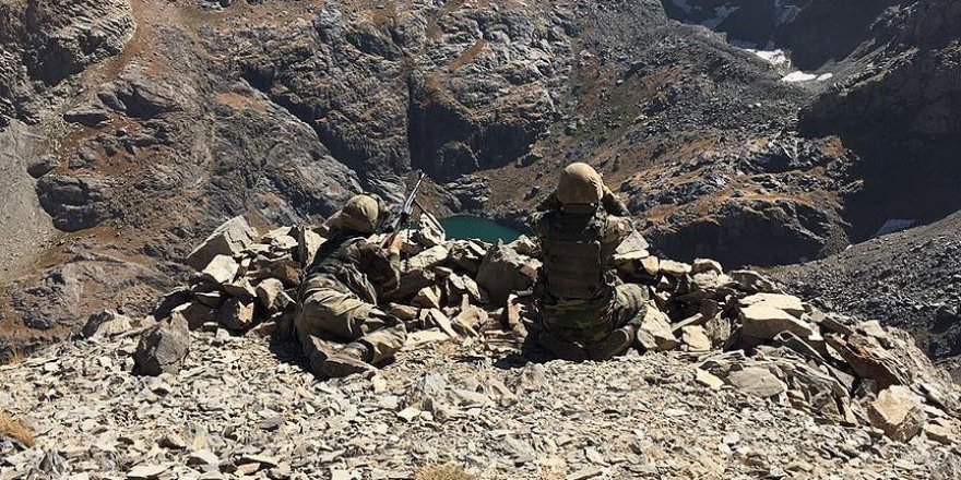 Hakkari'de 4 terörist ölü ele geçirildi