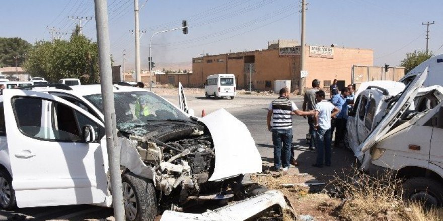Nusaybin’de trafik kazası: 1 ölü, 4 yaralı