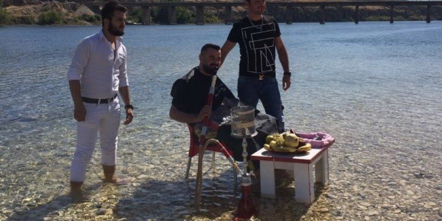 Fırat’ın ortasında damat tıraşı
