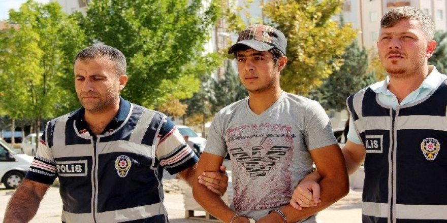Suriyeli telefon dolandırıcısı suçüstü yakalandı