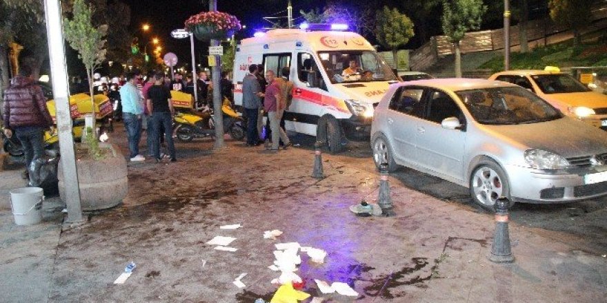 Konya'da 1 genç sokakta bıçaklandı