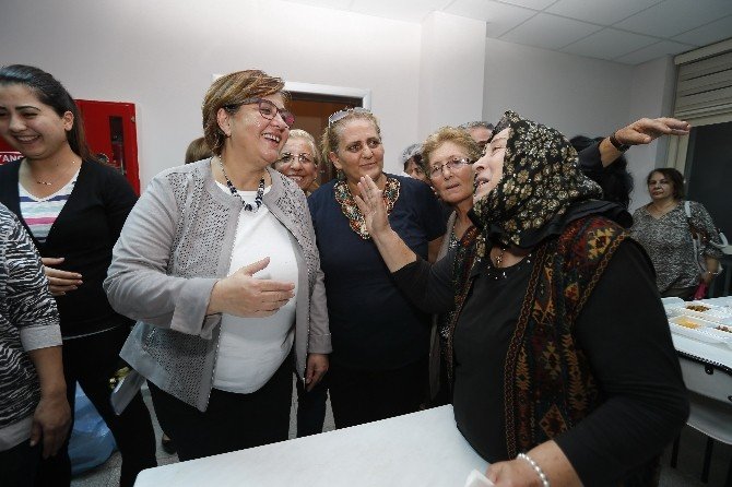 Başkan Pekdaş vatandaşlarla oruç açtı