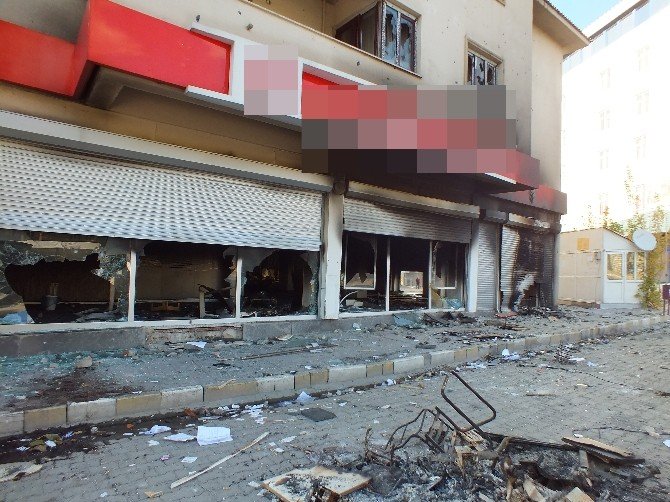 Malazgirt’te 6-7 Ekim’in izleri hala duruyor