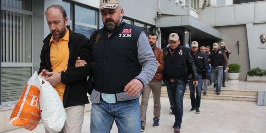 Bursa’da 3 ayrı FETÖ operasyonu 22 gözaltı