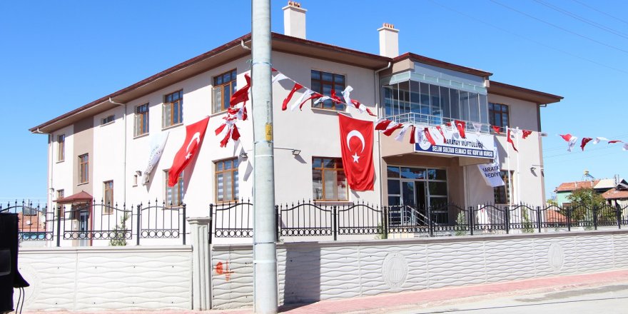 Selim Sultan Elmacı Kız Kuran Kursu dualarla açıldı