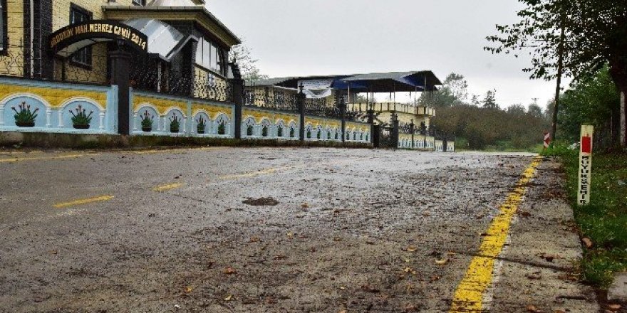 Kırsal mahallelere otoban konforunda yol