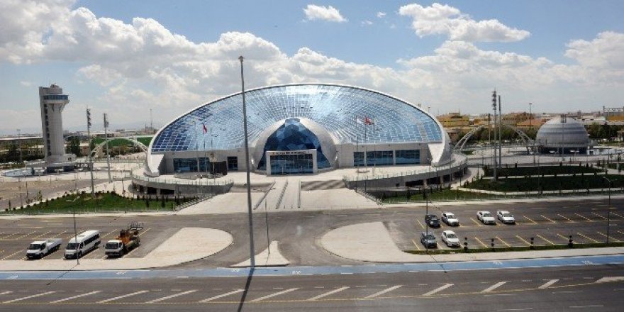 Konya Bilim Merkezi sergilerle büyüyor