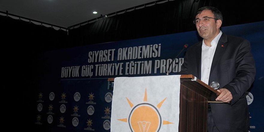 "AK Parti ayakları yere basan siyasi anlayışla hareket ediyor"