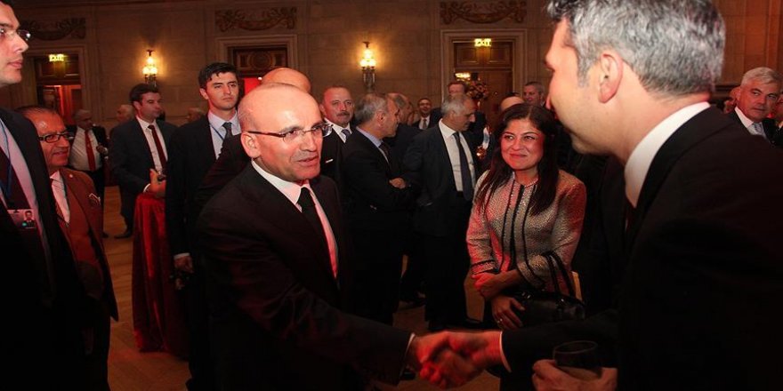Başbakan Yardımcısı Şimşek yabancı yatırımcılarla bir araya geldi