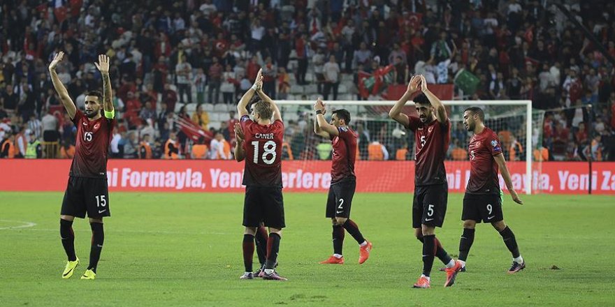 A Milli Futbol Takımı ilk galibiyet peşinde