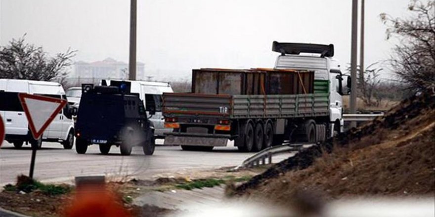 MİT tırları zanlısının eşine FETÖ davası