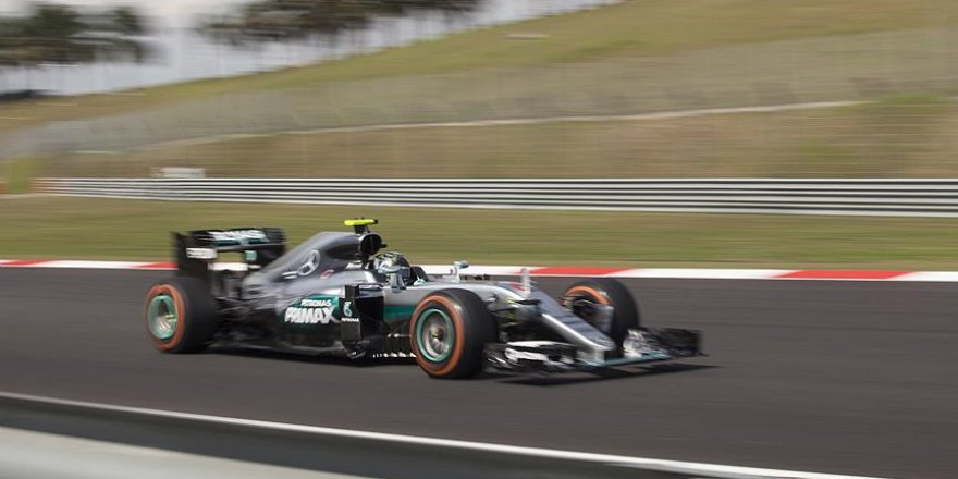 Japonya'da pole pozisyonu Rosberg'in