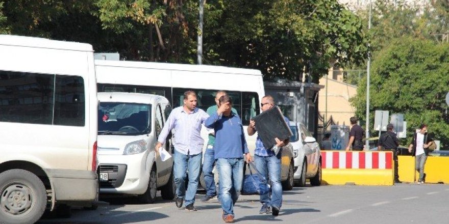 30 polise FETÖ gözaltısı