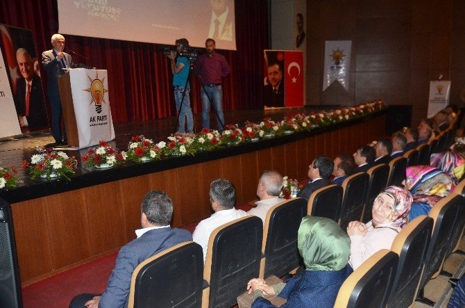 AK Parti Malatya İl teşkilatında Siyaset Akademisi programı başladı