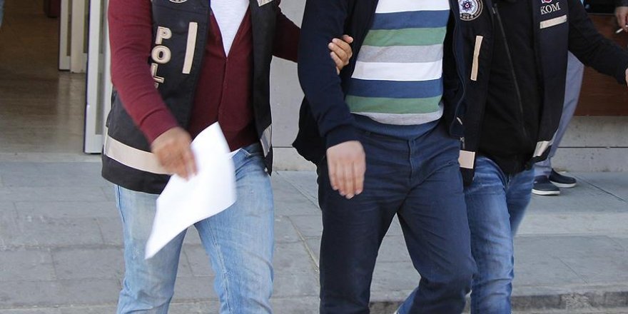 FETÖ’den aranan doçent gözaltına alındı