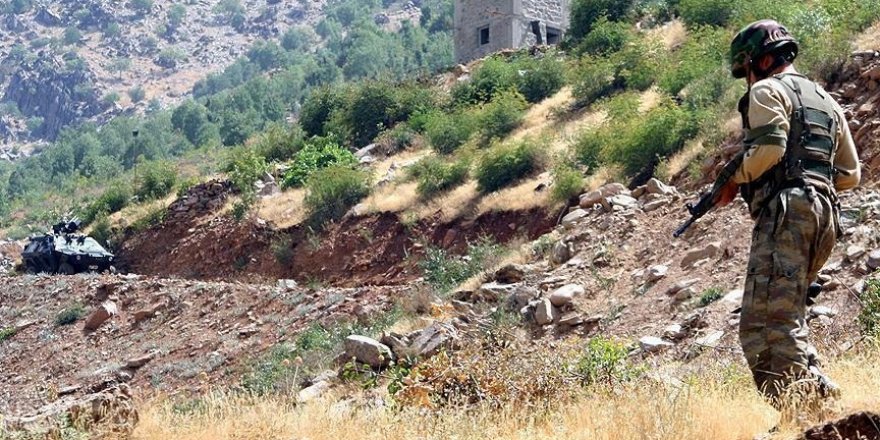 Çukurca'da 8 terörist etkisiz hale getirildi