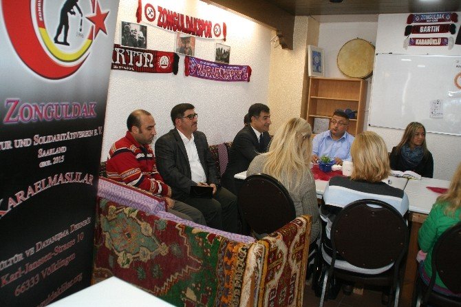 Almanya Karaelmaslılar Derneği, Türk eğitimcileri bir araya getirdi
