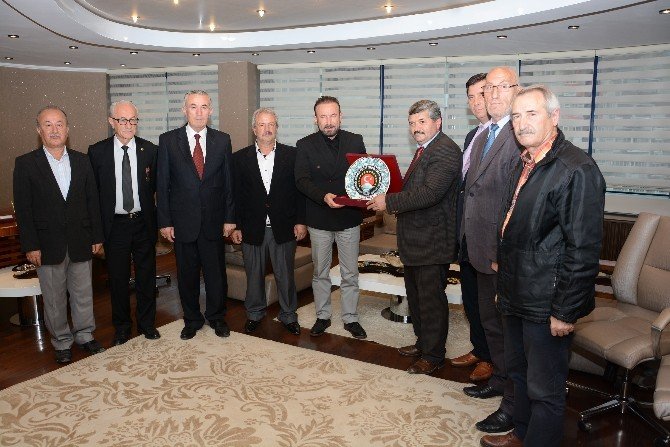 Başkan Doğan, Yörük Türkmen Kültür derneğini ağırladı