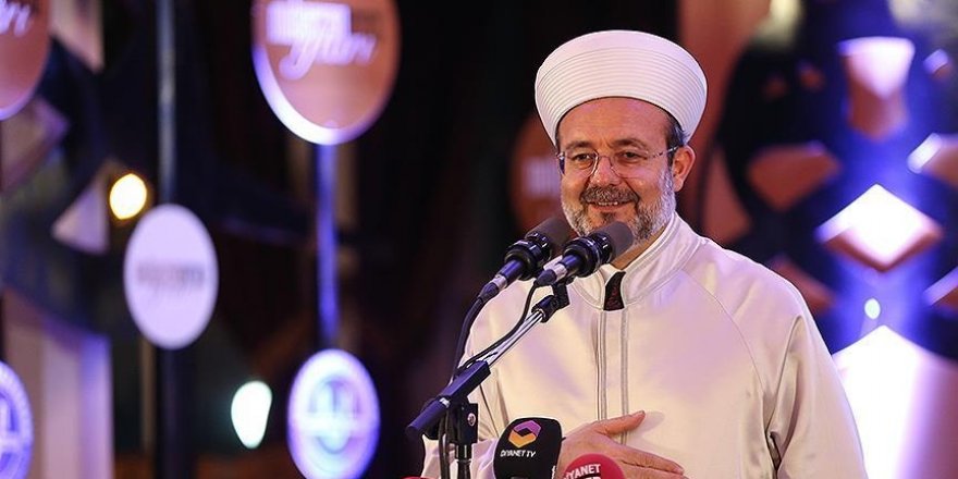 'Hiç kimsenin mezhebini dininin önüne geçirme hakkı olamaz'