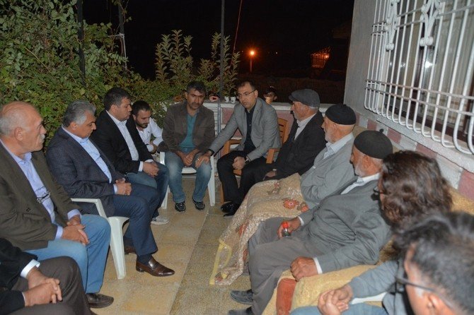 Vali Toprak şehit ailesini ziyaret etti