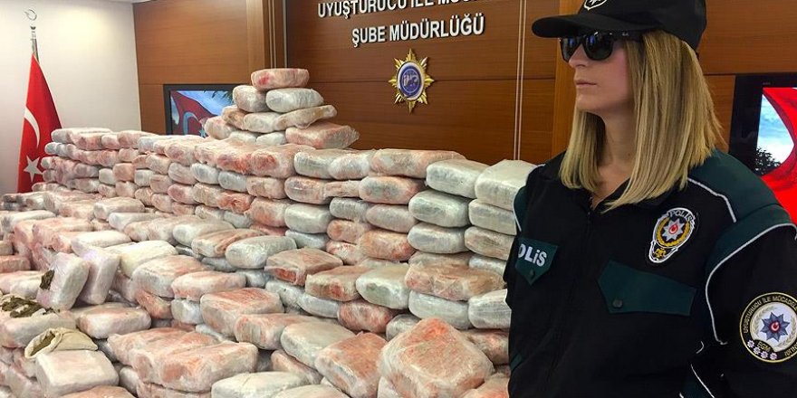 İstanbul'da 1 ton 100 kilogram "skank" ele geçirildi