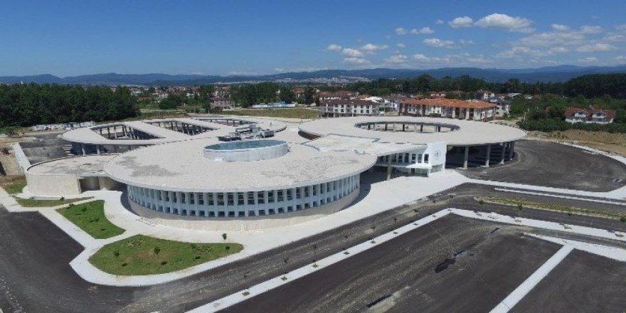 Terminalde dükkanların son ihalesi yapılacak
