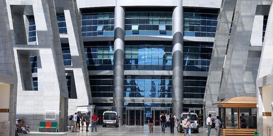 Eski İstanbul emniyet müdür yardımcısı FETÖ'den tutuklandı