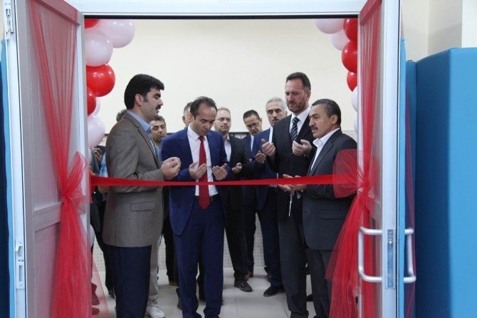 Seyyidharun Anadolu lisesine z-kütüphane açıldı