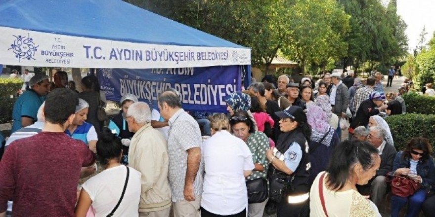 Büyükşehirden 17 ilçede aşure hayrı