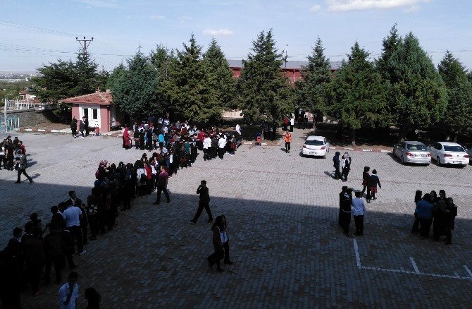 Akşehir Anadolu Lisesi’nden aşure günü etkinliği