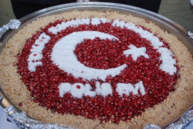 Tokat polisinden aşure ikramı