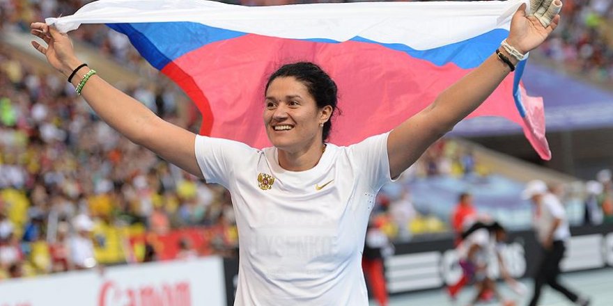 Rus sporcunun altın madalyası geri alındı
