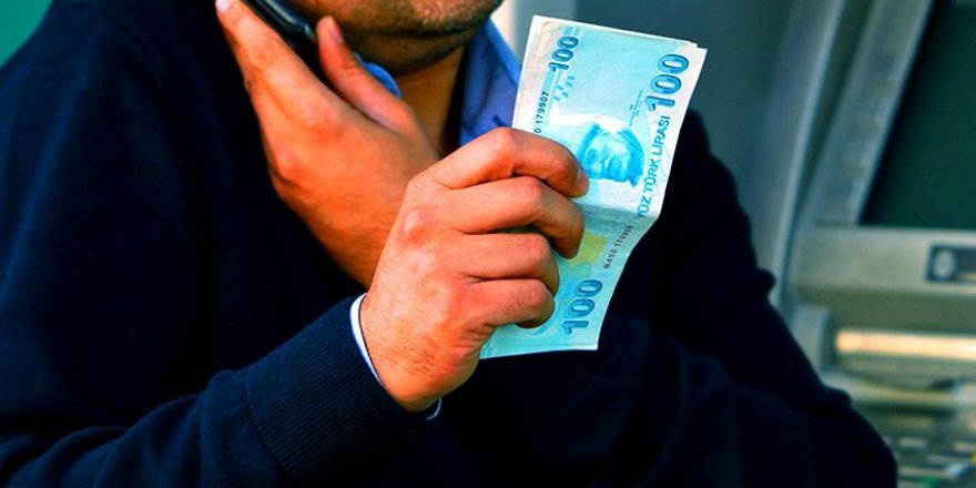 Yaşlı kadın aynı dolandırıcıların tuzağına ikinci kez düşmüş