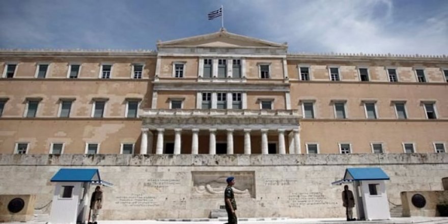 Avrupa'nın camisiz tek başkentinde cami için imzalar atıldı