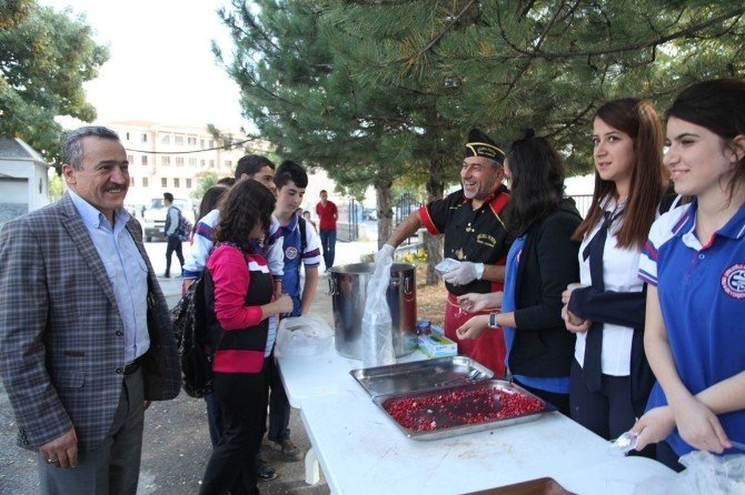 Başkan Tutal, aşure etkinliklerine katıldı