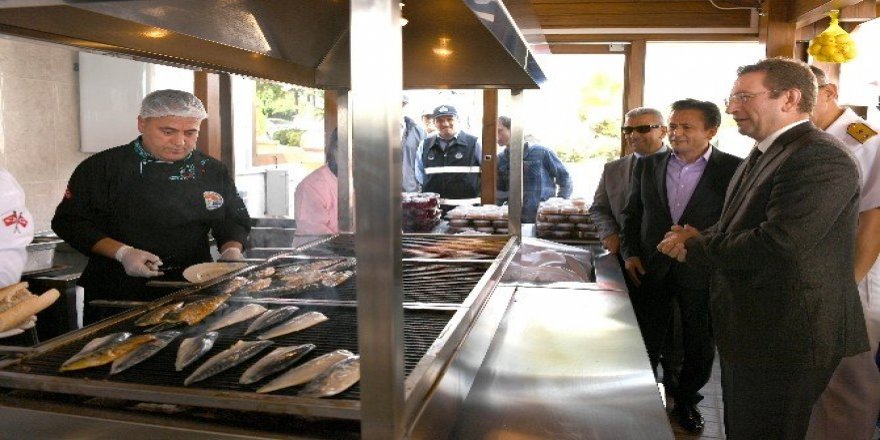 Balık-ekmek nostaljisi artık Tuzla’da