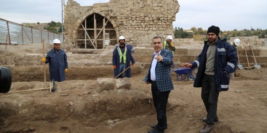 Konya'da Roma dönemine ait mezar bulundu