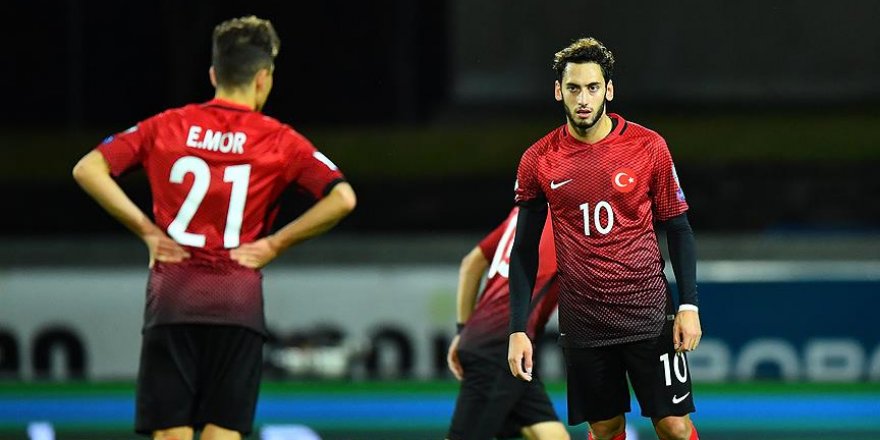 Hakan Çalhanoğlu'nun acı günü