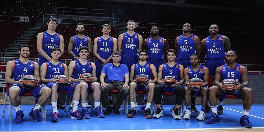 Anadolu Efes perdeyi İspanya'da açıyor