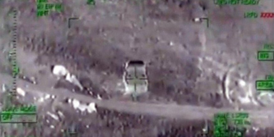 Bomba yüklü araçlar taarruz helikopterle imha edildi