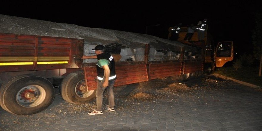 TIR dorsesinde 185 bin paket kaçak sigara ele geçirildi