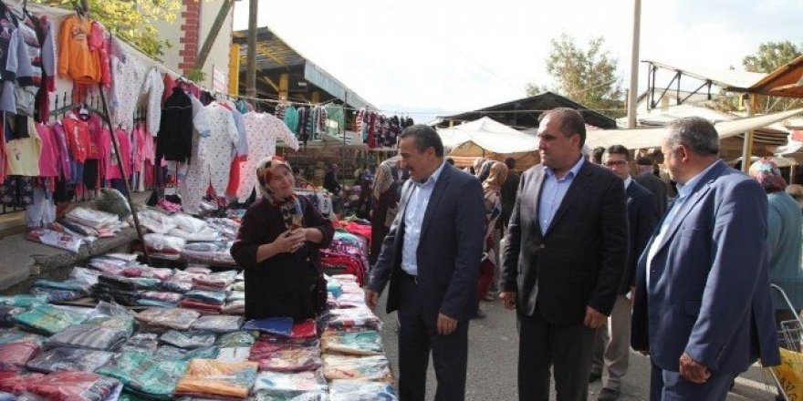 Başkan Tutal, pazar esnafıyla buluştu